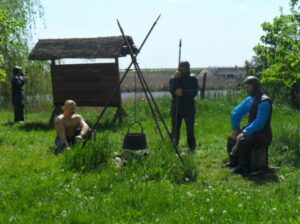 "У костра" . Sculptural composition "By the Campfire"