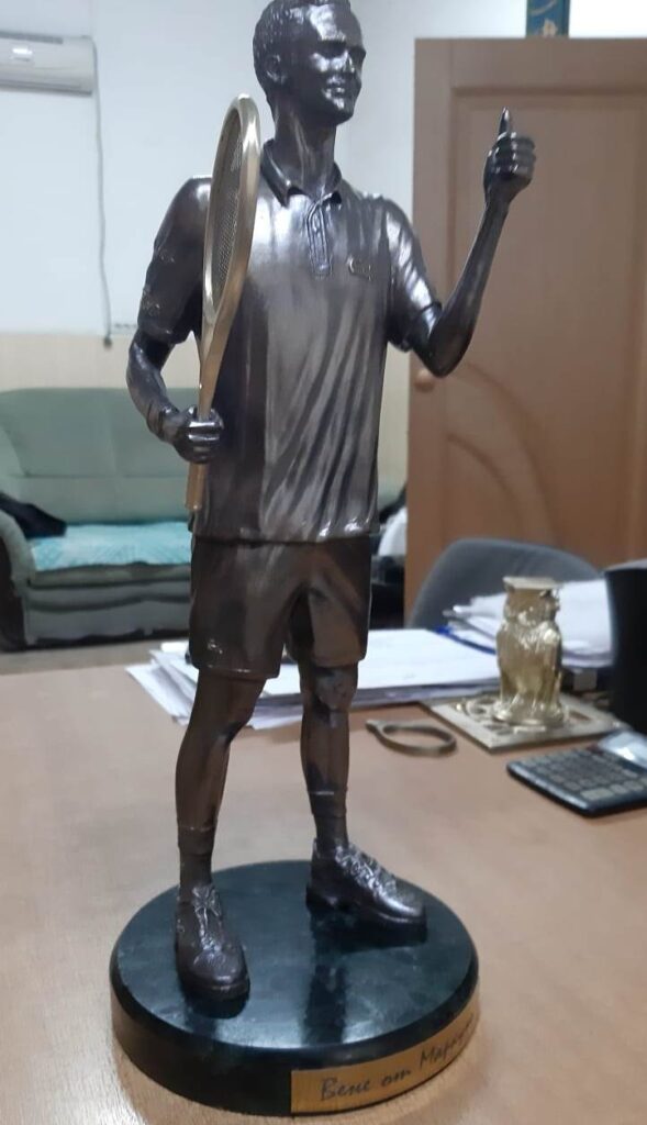 Bronze sculpture of Tennis player Daniil Sergeyevich Medvedev. Sculpture (bronze). Sculptor Oleg Kukushkin. Rostov Art Casting Factory "Bratya Kostyevy"