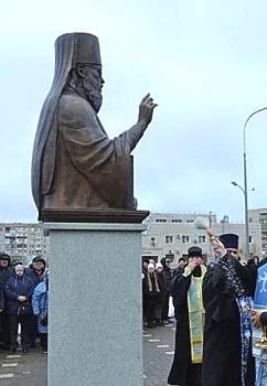 Памятник свт. Луке Крымскому Monument to St. Luke of Crimea